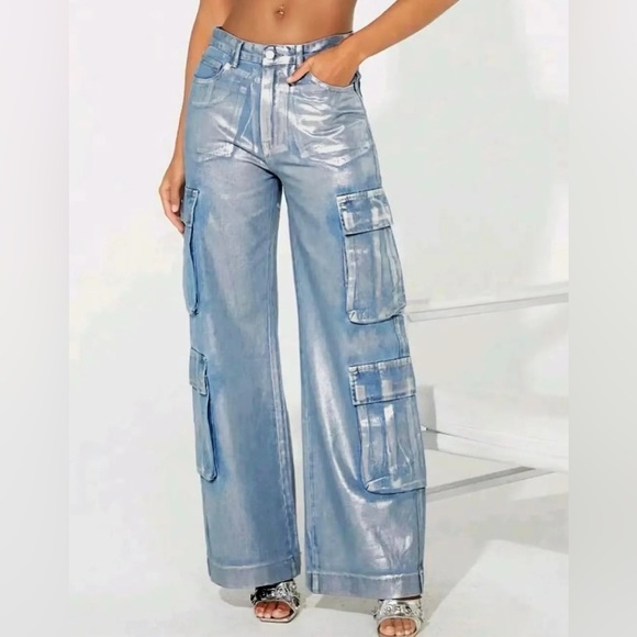 Platinum Glam Luxe Cargo Jeans - Picture 7 of 16